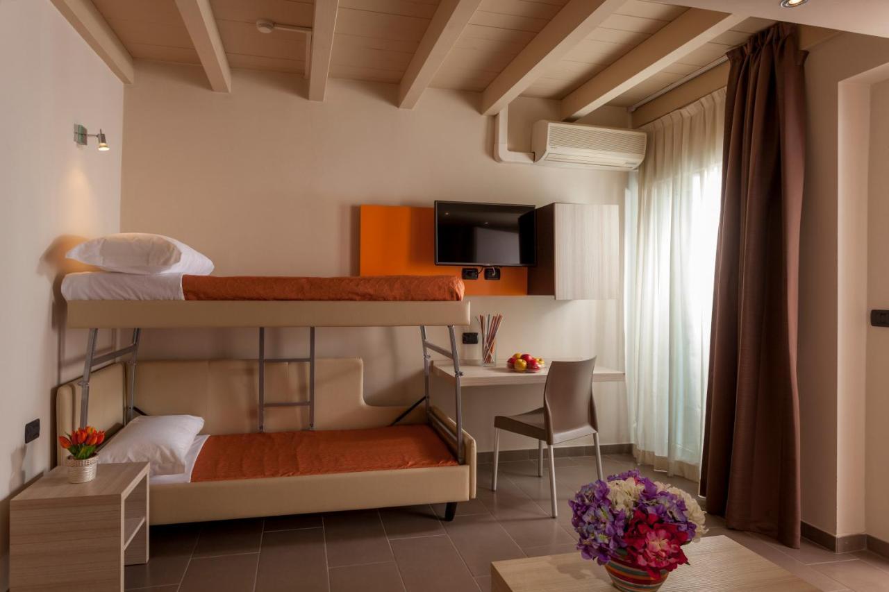 Hotel Aurora Mare Ρίμινι Εξωτερικό φωτογραφία